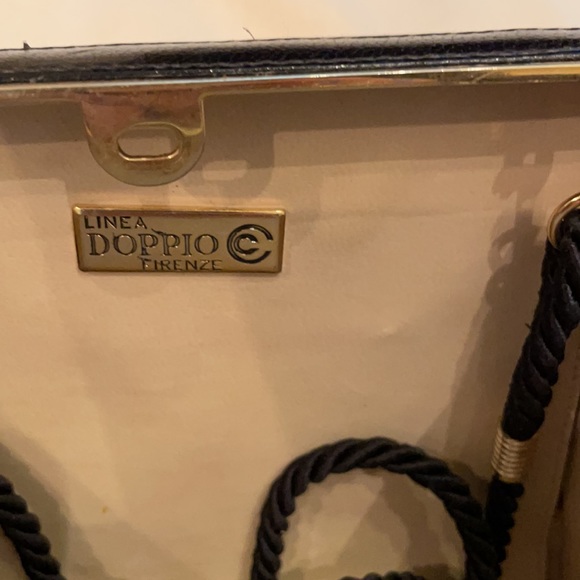 Linea Doppio Firenze Vintage Clutch with Crossbody Option - Picture 4 of 5